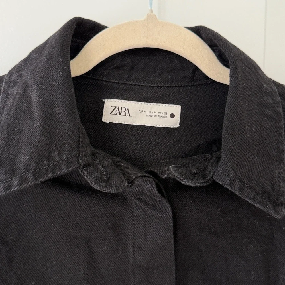 Zara Classic Black Denim Button-Up Shirt - Picture 2 of 4